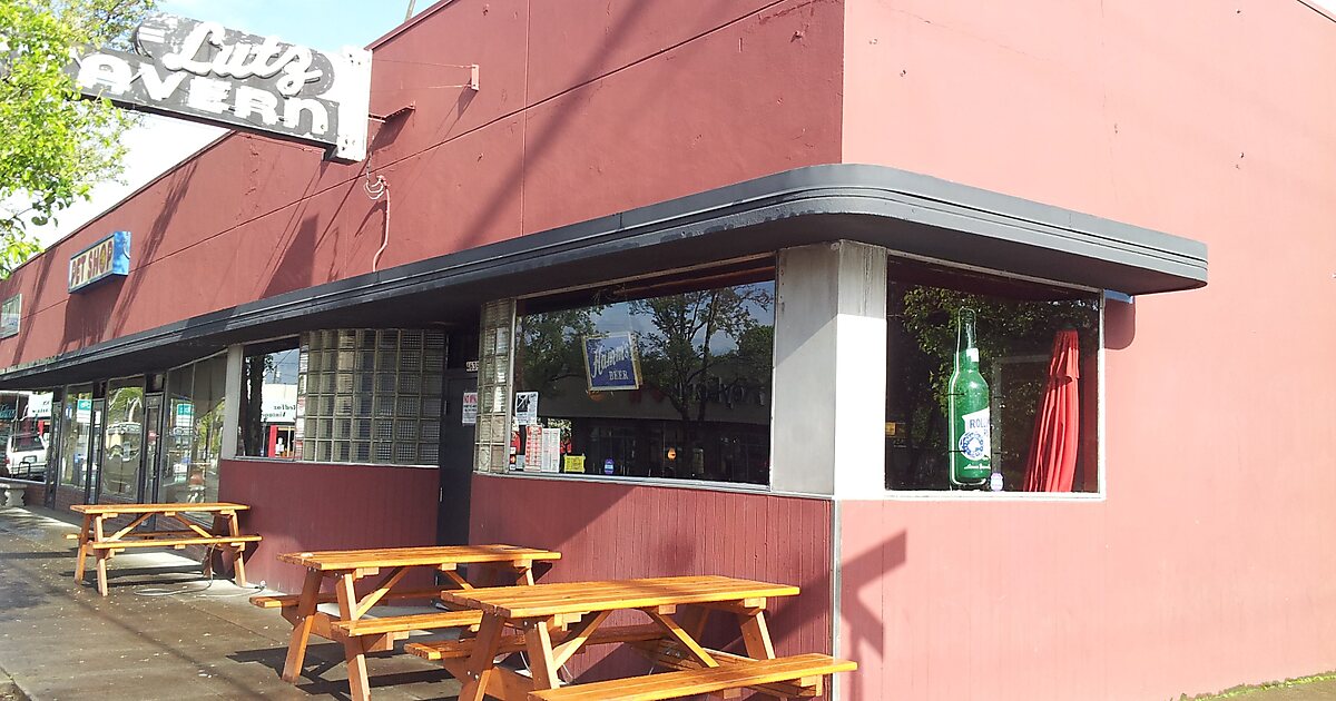 The exterior of one of the finest establishments in Portland